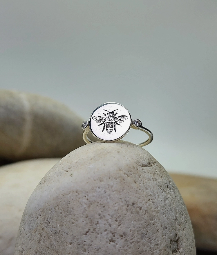 Bee Ring